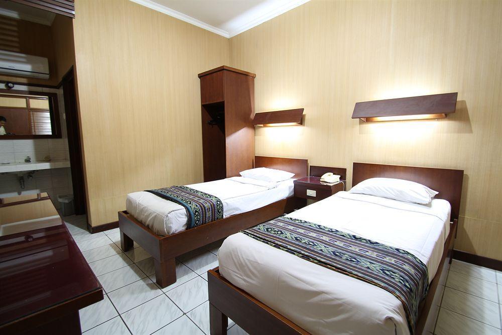 Paradiso Beach Inn Kuta Lombok Extérieur photo
