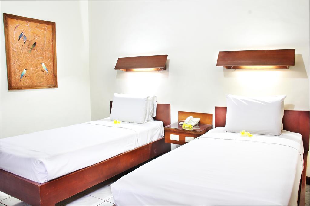 Paradiso Beach Inn Kuta Lombok Extérieur photo