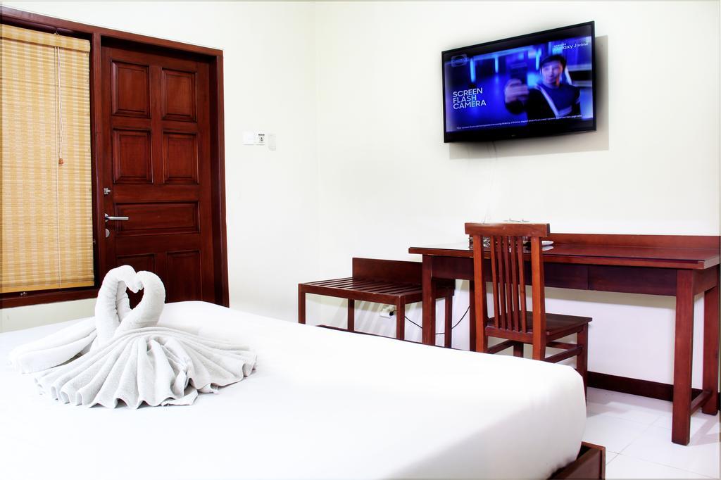 Paradiso Beach Inn Kuta Lombok Extérieur photo