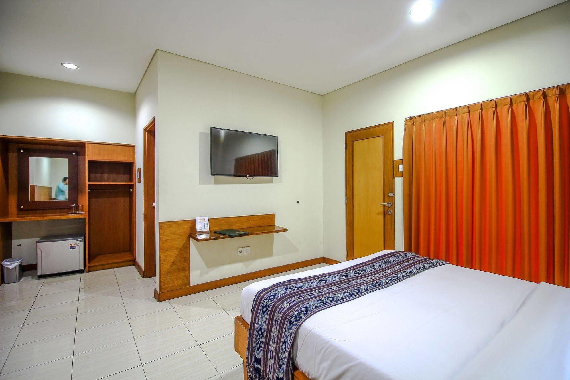 Paradiso Beach Inn Kuta Lombok Extérieur photo