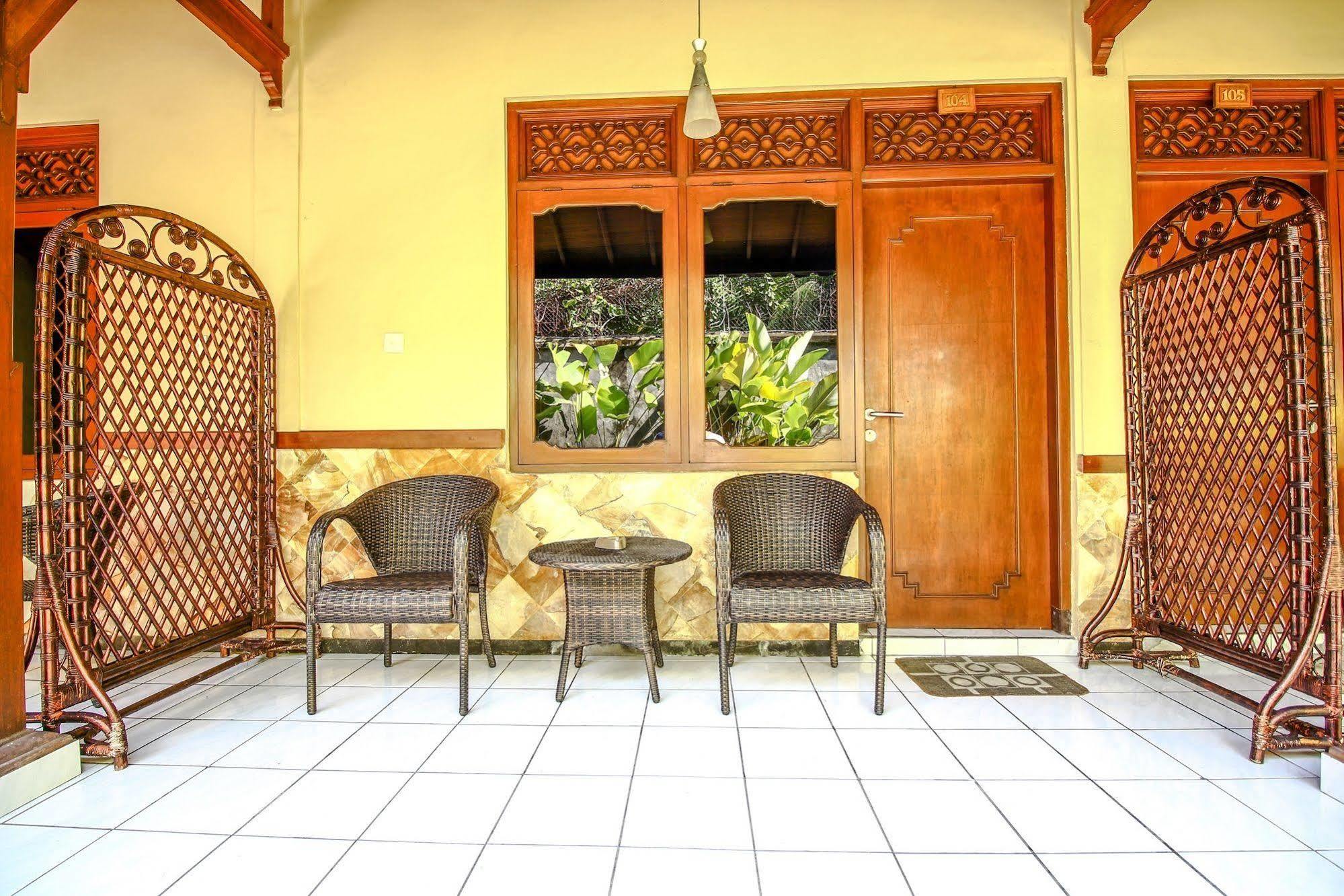 Paradiso Beach Inn Kuta Lombok Extérieur photo